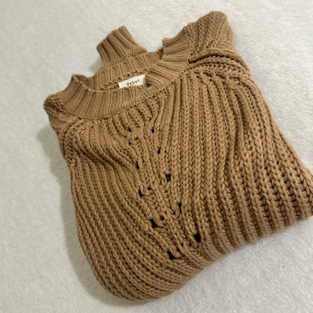 Cropped sweater